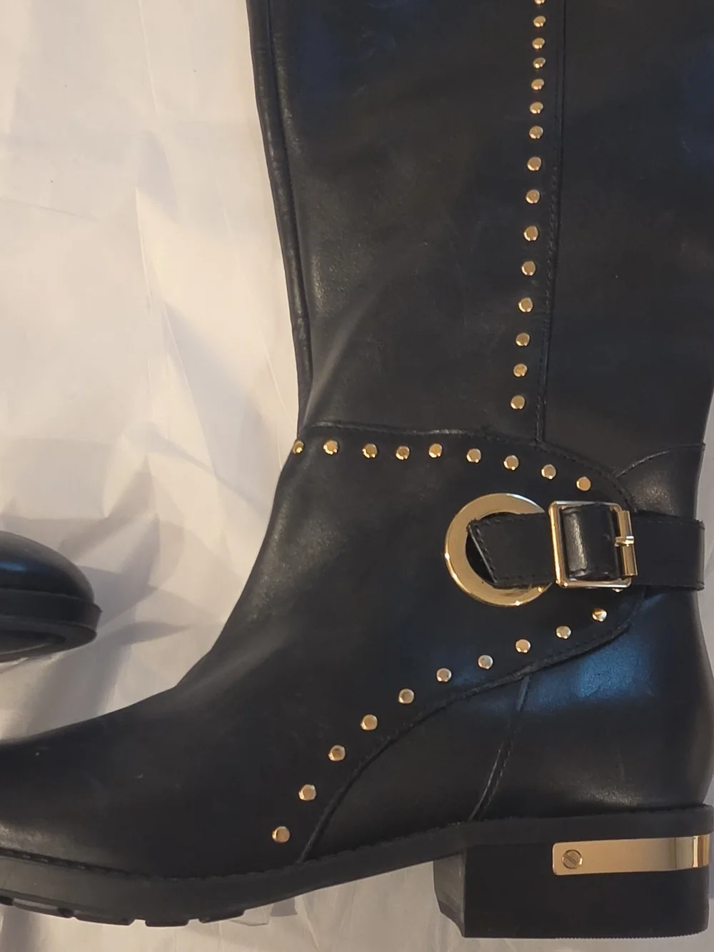Vince Camuto classic black